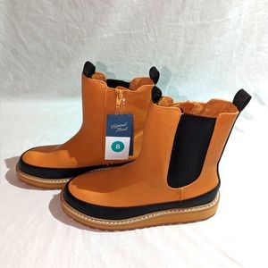 Cambria Chelsea Boots size 8